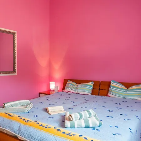 アパート Straza Sun ヴィル