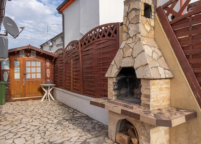 Straza Sun Apartment *